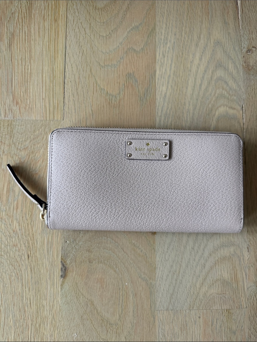 Kate Spade Light Pink Zip Wallet